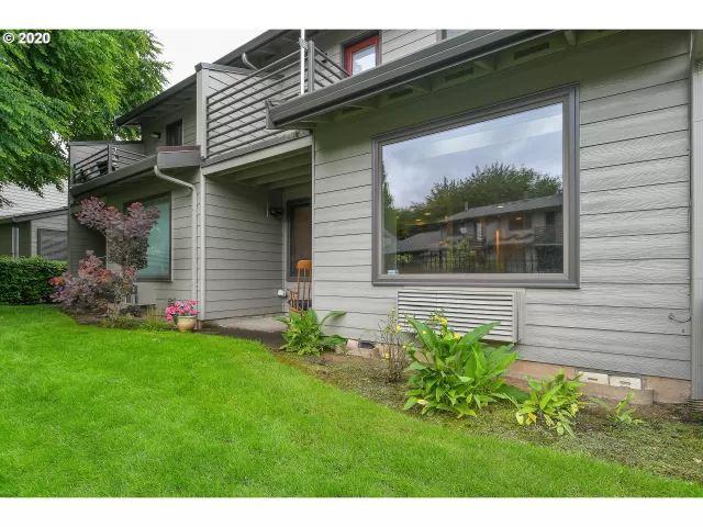 MLS: 20375174 Condo For Sale