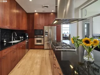 Photo #2: 20375797 Listing