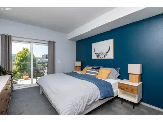 Photo #5: 20376590 Listing