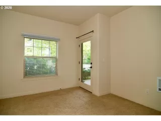 Photo #4: 20377011 Listing