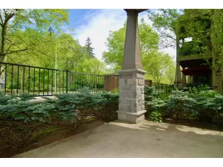 Photo #6: 20377011 Listing