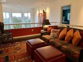 Photo #2: 20377725 Listing