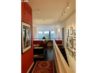 Photo #4: 20377725 Listing