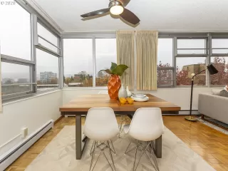 Photo #6: 20377914 Listing 