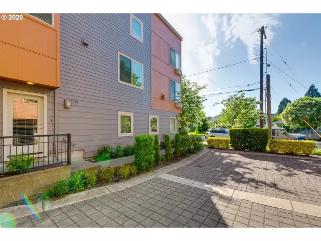 MLS: 20378221 Condo For Sale