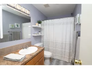 Photo #6: 20378896 Listing