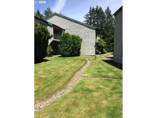 Photo #6: 20379024 Listing