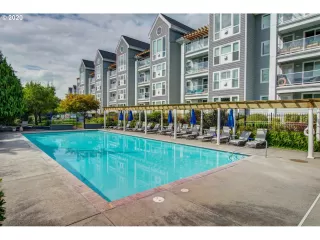 Photo #2: 20379568 Listing 