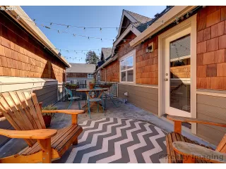 Photo #4: 20381168 Listing