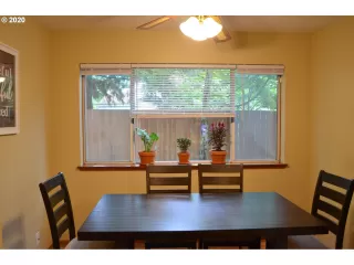 Photo #3: 20381293 Listing 