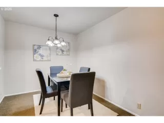 Photo #3: 20381623 Listing