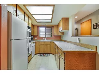 Photo #1: 20381890 Listing