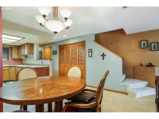 Photo #3: 20381890 Listing