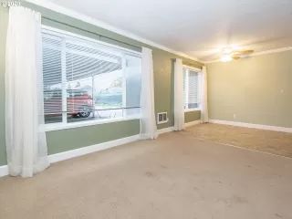 Photo #4: 20381908 Listing 