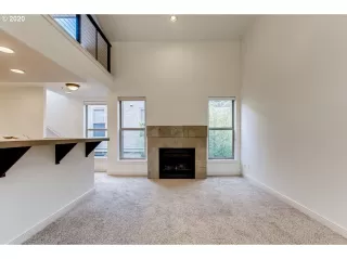 Photo #1: 20382769 Listing