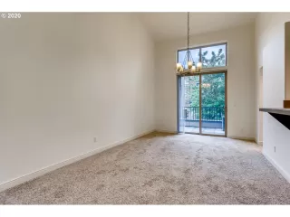 Photo #2: 20382769 Listing