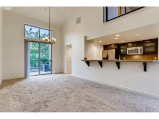 Photo #3: 20382769 Listing