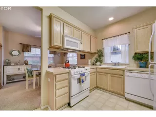 Photo #1: 20383138 Listing