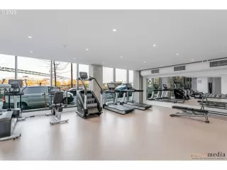 Photo #4: 20384388 Listing 