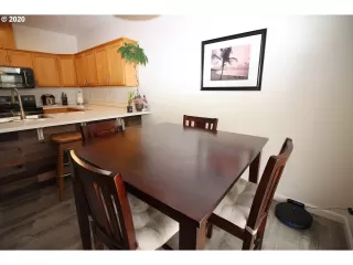 Photo #1: 20384962 Listing 