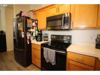 Photo #2: 20384962 Listing 