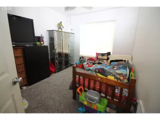 Photo #5: 20384962 Listing 
