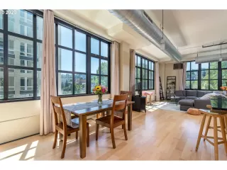 Photo #4: 20384985 Listing 