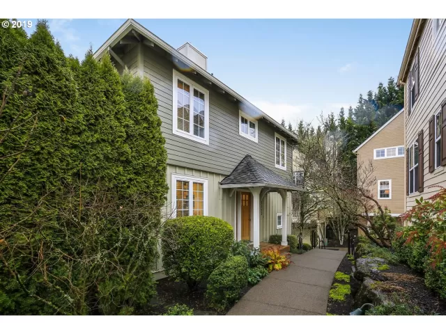 MLS: 20385151 Condo For Sale