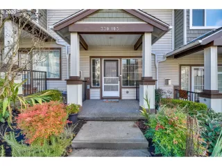 Photo #1: 20385172 Listing 