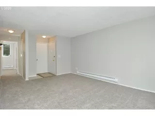 Photo #3: 20386549 Listing