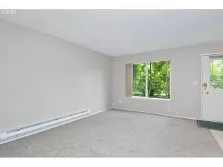 Photo #4: 20386549 Listing