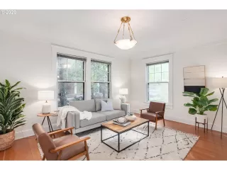 Photo #3: 20386619 Listing