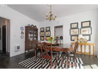 Photo #4: 20387648 Listing 