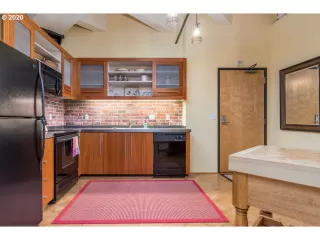 Photo #5: 20388228 Listing 