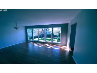 Photo #6: 20388646 Listing