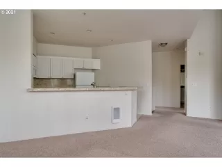 Photo #4: 20388970 Listing