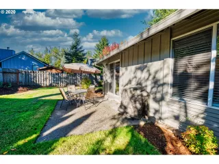 Photo #3: 20389287 Listing