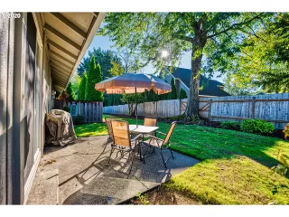 Photo #4: 20389287 Listing