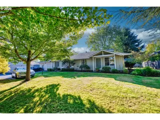 Photo #6: 20389287 Listing