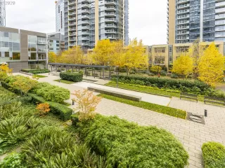 Photo #4: 20390512 Listing