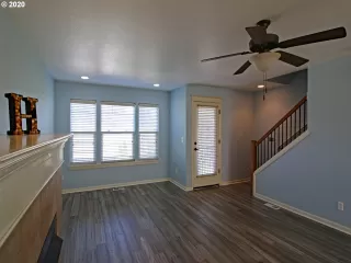 Photo #1: 20391227 Listing