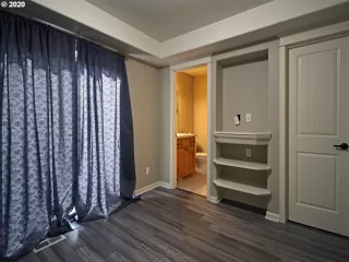 Photo #6: 20391227 Listing