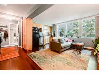 Photo #1: 20391680 Listing 