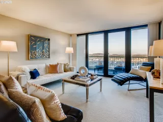 Photo #2: 20391825 Listing