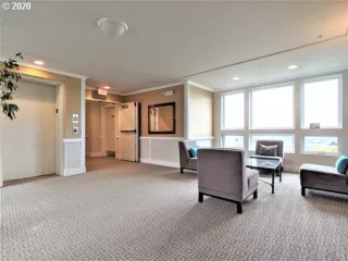 Photo #4: 20392382 Listing 