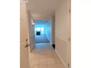 Photo #5: 20392382 Listing 