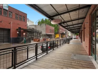 Photo #5: 20393222 Listing