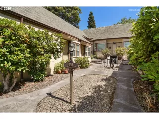 Photo #4: 20393738 Listing 
