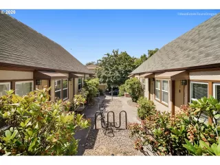 Photo #6: 20393738 Listing 