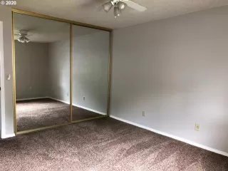 Photo #6: 20393898 Listing